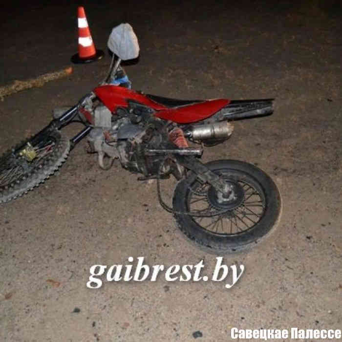 ДТП в Пружанах: мотоциклист погиб, девушка-пешеход госпитализирована