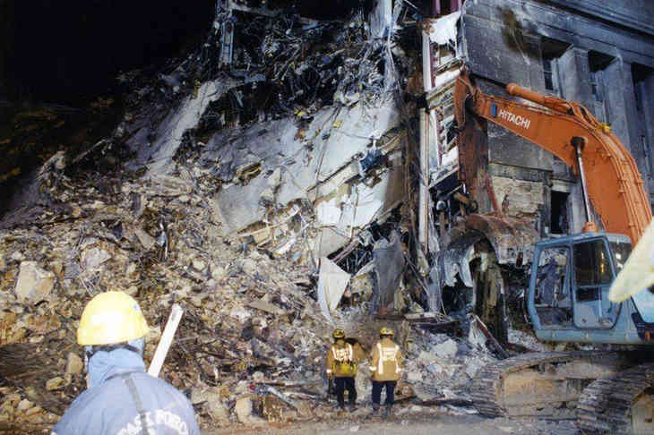 ФБР опубликовало неизвестные снимки теракта 11 сентября