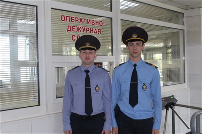 Милиционер. Матвеев александр викторович 2120. Участковый милиционер по адресу минск. Участковый полицейский чувашия. Участковый милиционер по адресу минск.