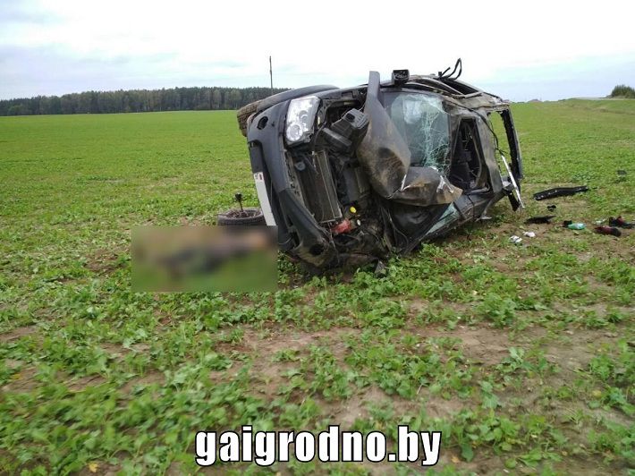 В Вороновском районе перевернулся Land Rover: погибли два человека‍