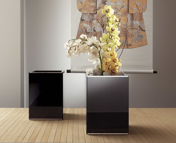 Напольные вазы — стильный аксессуар в дизайне интерьера