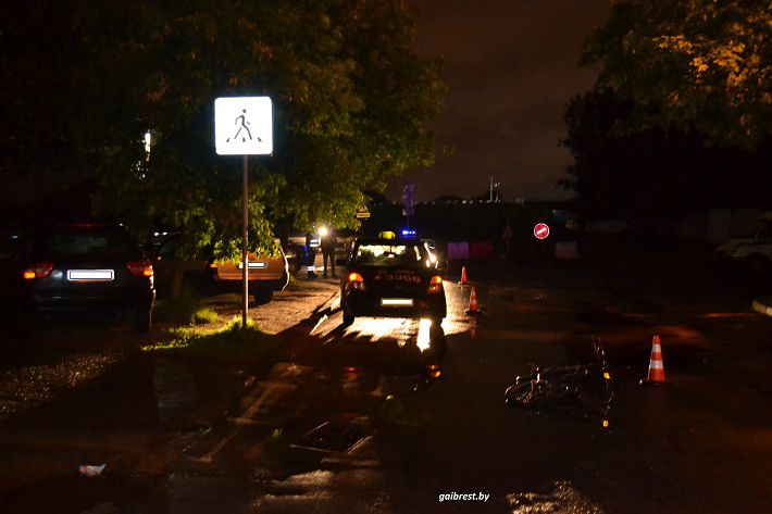 Такси сбило пьяного велосипедиста в Бресте‍