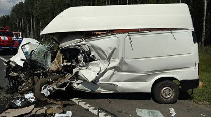 ДТП в Слуцком районе: погиб водитель, дорожник в больнице