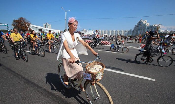  «Велосипедный шик» в Минске собрал около 1 000 участников