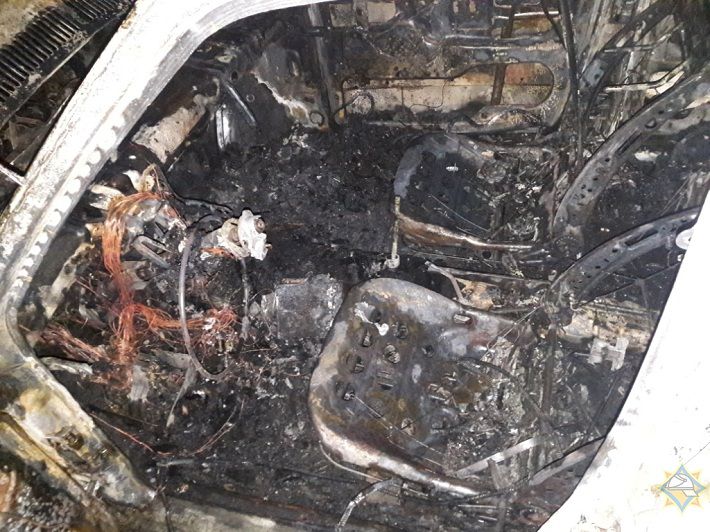 В Краснополье горел автомобиль