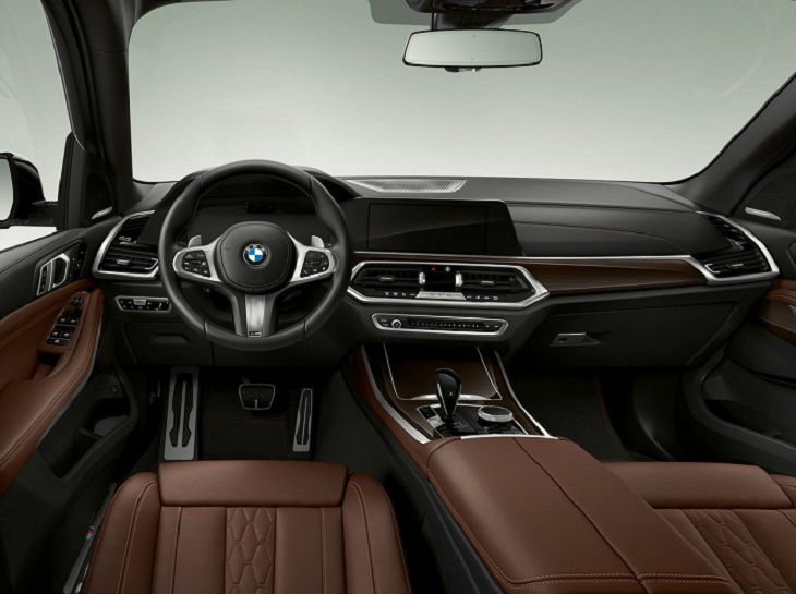 Новый гибридный BMW X5 проезжает до 80 км на батарее‍