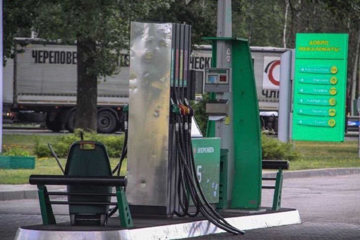Картина дня: рост цен на топливо и страшная авария под Могилевом