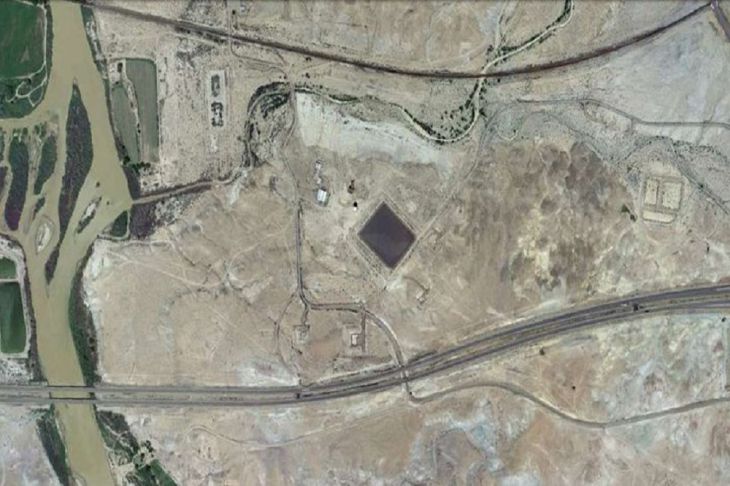 На заброшенной военной базе в США нашли таинственную чёрную пирамиду