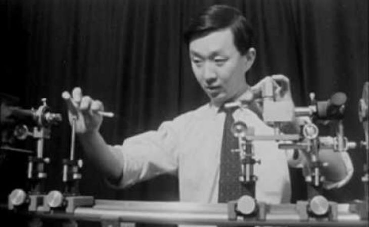 Умер лауреат Нобелевской премии по физике Чарльз Као