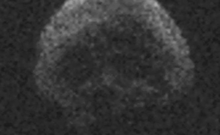 К Земле приближается 600-метровая комета-череп