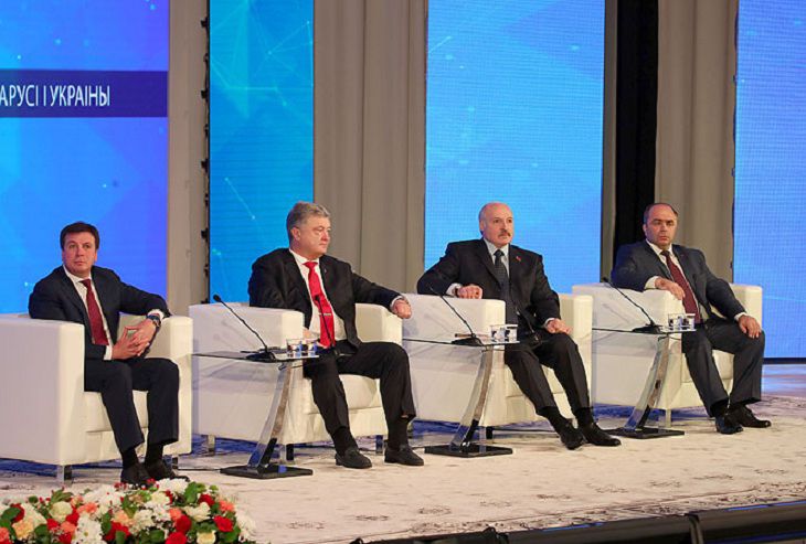 Лукашенко рассказал о своих украинских корнях