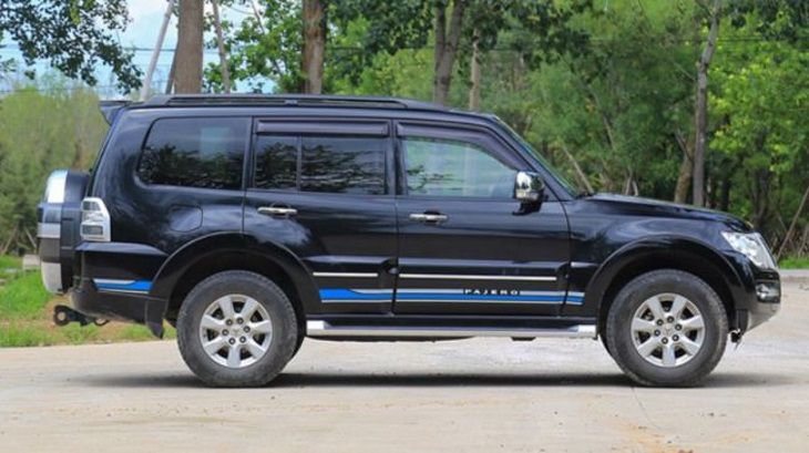 Mitsubishi маленький джип