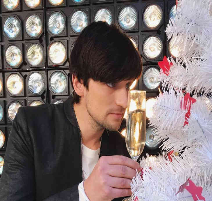 чёрная магия колдун е чий. экстрасенсы мошенники. колдун и деньги. проклятие эмберфолла. гадалки шарлатаны.