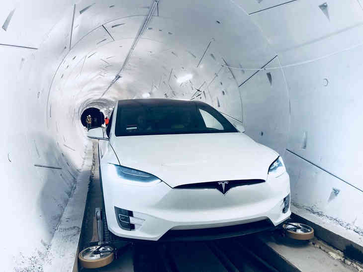 Илон Маск открыл подземный скоростной туннель под Лос-Анджелесом