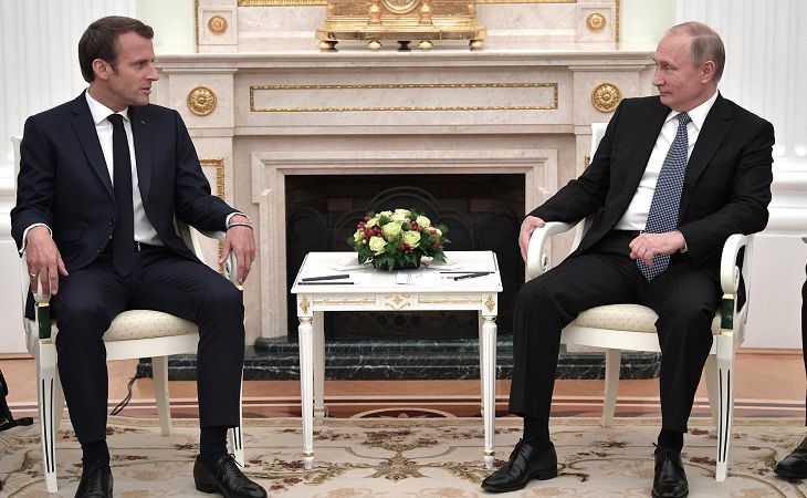 Путин и Макрон обсудили внутриукраинский кризис