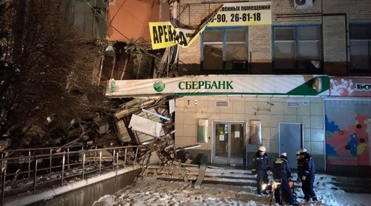 В Новочеркасске обрушилась часть здания