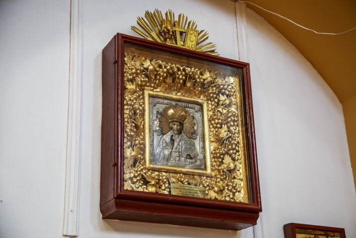 В Гомеле открылась выставка резных икон 