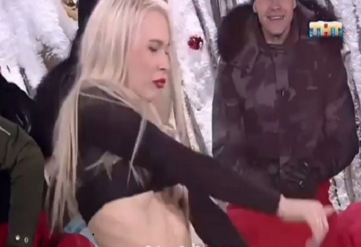 Экс-любовница Гуфа Яна Шевцова устроила стриптиз на телевидении 