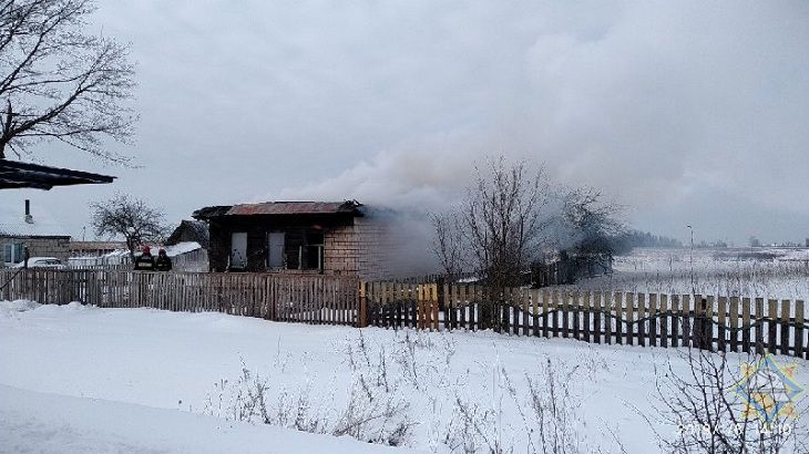 В Узденском районе горело здание фельдшерско-акушерского пункта