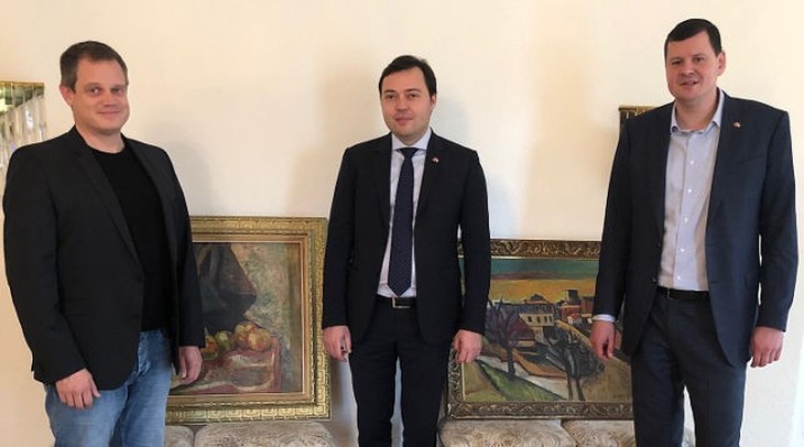 Две картины Кременя появятся в Национальном художественном музее Две картины Кременя появятся в Национальном художественном музее