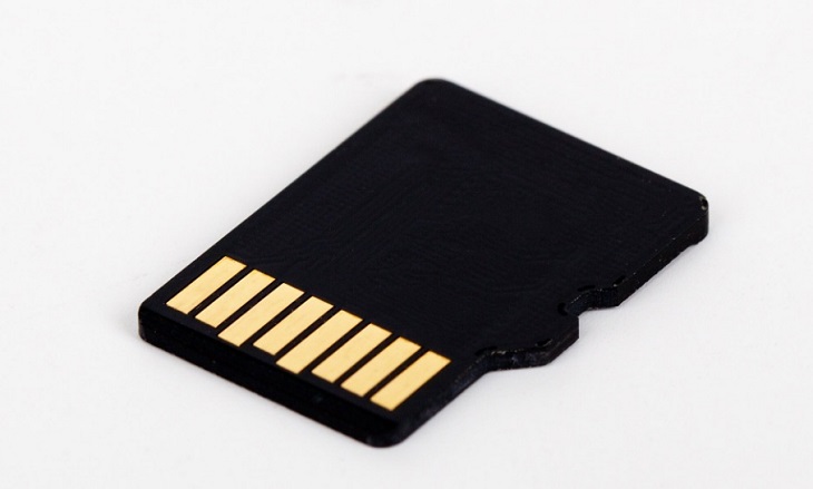 Lexar представила первую в мире SDXC карту на 1 Тб