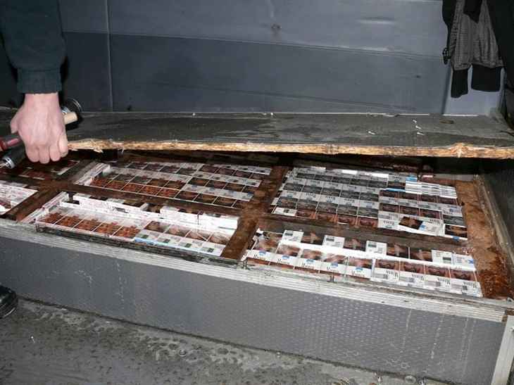 Контрабанда по-белорусски: бизнесменша пыталась ввезти в Польшу контрафактные сигареты Контрабанда по-белорусски: бизнесменша пыталась ввезти в Польшу контрафактные сигареты