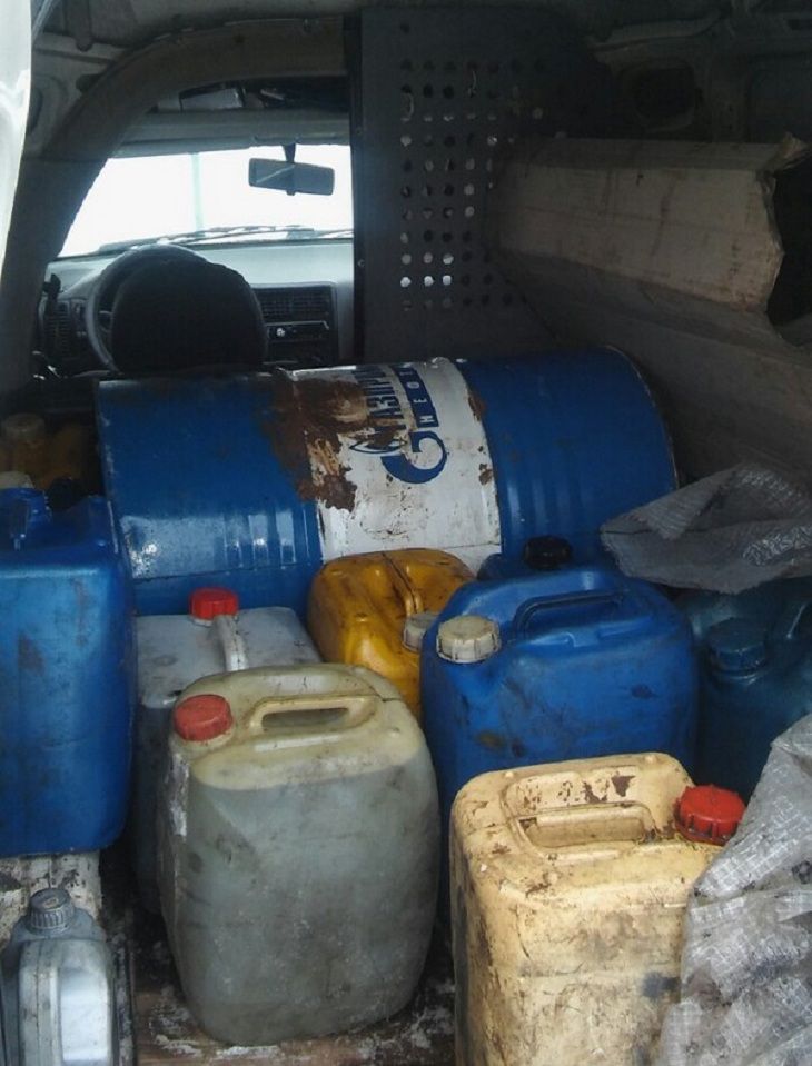 В Светлогорском районе мужчина перевозил более 450 л топлива без документов