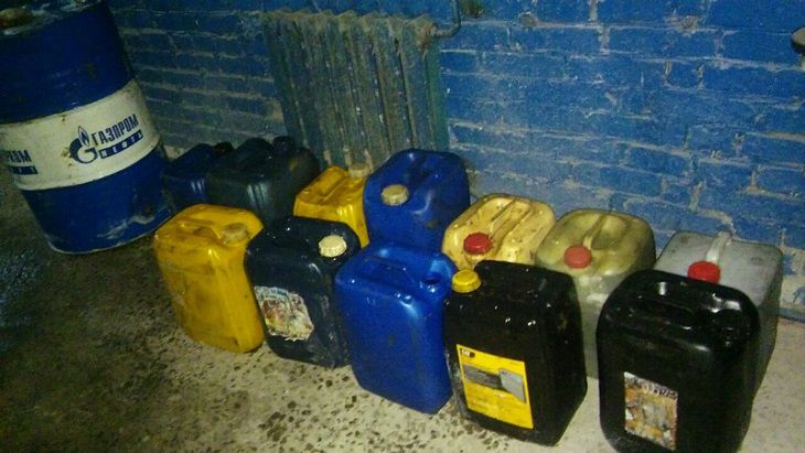 В Светлогорском районе мужчина перевозил более 450 л топлива без документов В Светлогорском районе мужчина перевозил более 450 л топлива без документов