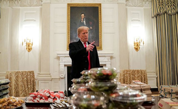 Трамп заказал в Белый дом 300 бургеров