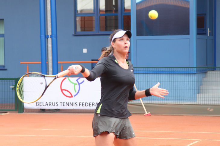 Морозова и Аояма вышли в 1/16 финала парного разряда Australian Open