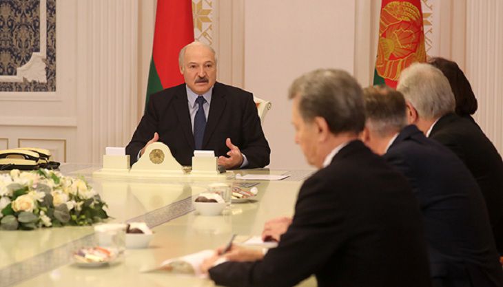 Мы воюем с Украиной или Россия?: Лукашенко о поставках топлива 