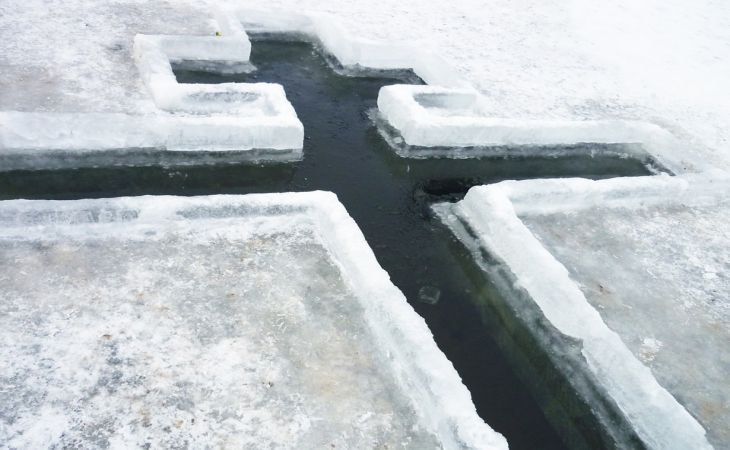 В Риге отменили крещенские купания из-за частичного ледохода на Даугаве