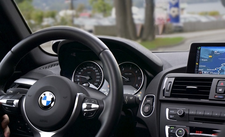 Концерн BMW выпустит спортивный седан M3 в версии RWD
