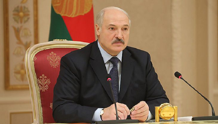 Лукашенко считает необходимым активизировать контакты с Тунисом