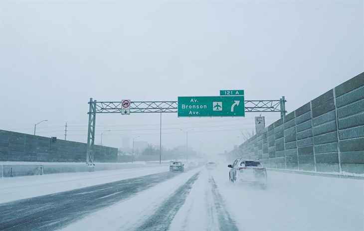 На Восточную Канаду обрушились мощные снегопады На Восточную Канаду обрушились мощные снегопады