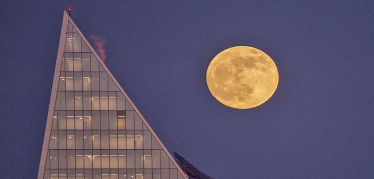 В сети появились завораживающие снимки кровавой Луны во время затмения: как это было