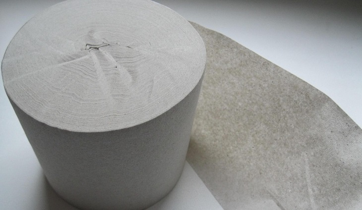 Министр обороны Великобритании использует туалетную бумагу с «ликом» Путина