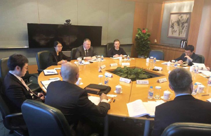 Министр финансов Беларуси в КНР обсудил выпуск панда-бондов