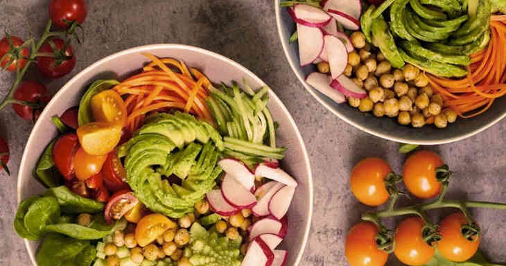 Оставшихся без зарплат госслужащих США накормят в бесплатной столовой