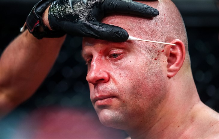 Бой за 35 секунд: стали известны последствия нокаута для Емельяненко