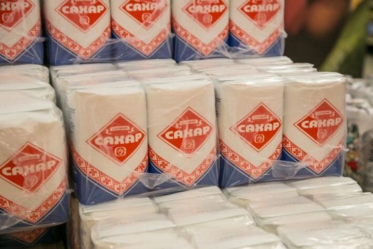 Почему в Беларуси снизили цены на сахар 