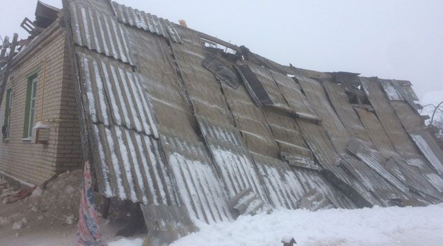 В частном доме в Горках обрушилась крыша В частном доме в Горках обрушилась крыша