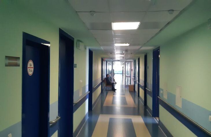 «Сегодня у нас день каннибала». Ученики избили одноклассника после «шутки» учителя физкультуры