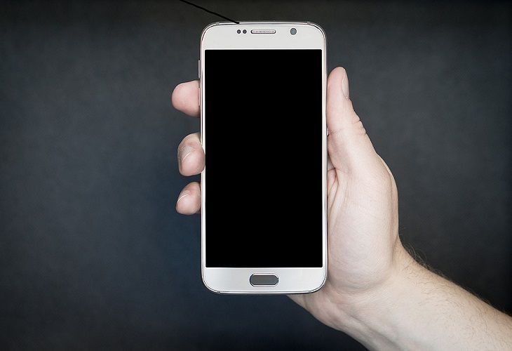 Смартфон “Яндекса” не пользуется спросом