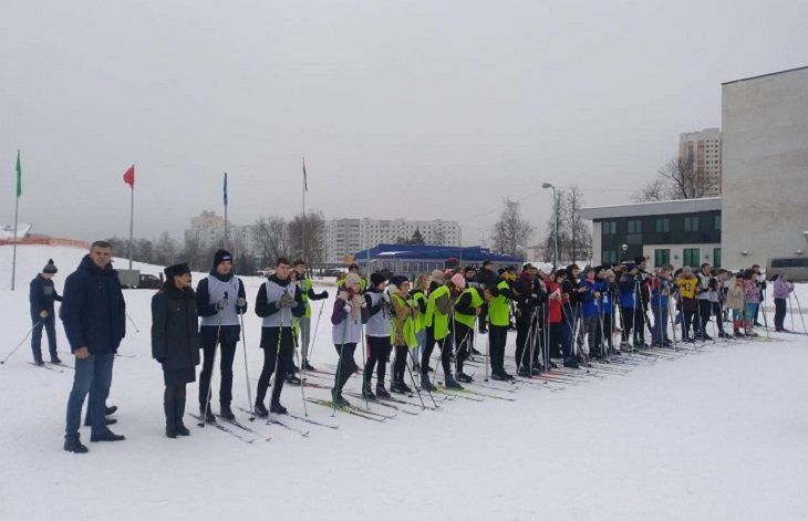 ГУВД и БРСМ провели лыжные забеги для подростков