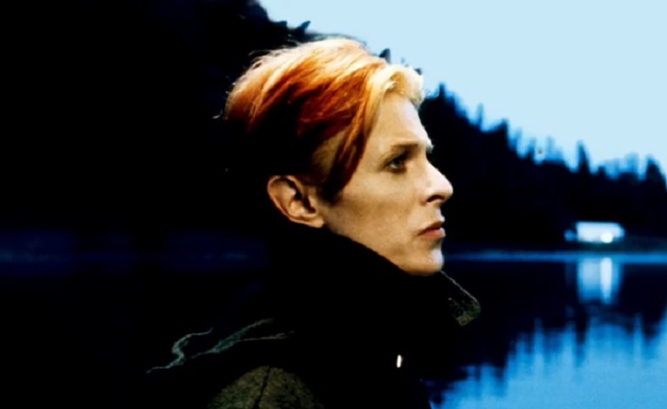 Джонни Флинн сыграет Дэвида Боуи в байопике «Звездная пыль»