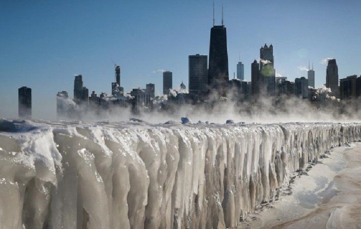 Ледяной ад в США: морозы погубили свыше 20 человек