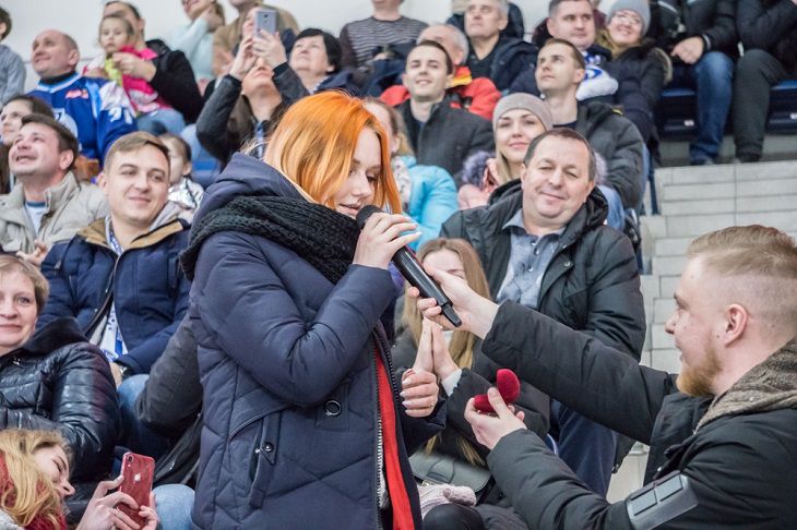 Девушке сделали предложение на матче минского «Динамо»