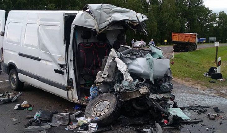 В ДТП под Каменцом погибла семья: виновника будут судить