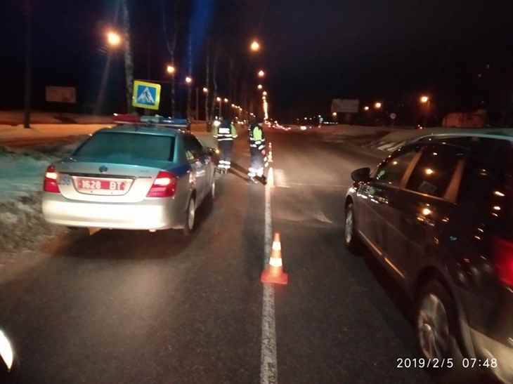 пешеход оказался под колесами автомобиля